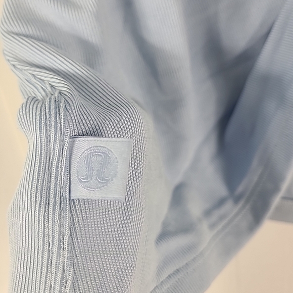 NWT Lululemon Women's Twist-Back Soft Ribbed Short Sleeve Top Blue Linen Sz 10 - Picture 8 of 8